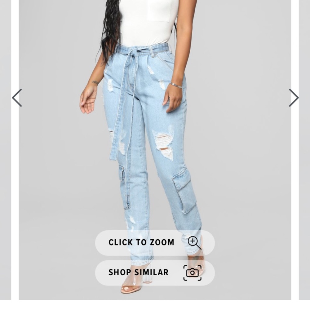 Boyfriend jeans with cargo packets and belt